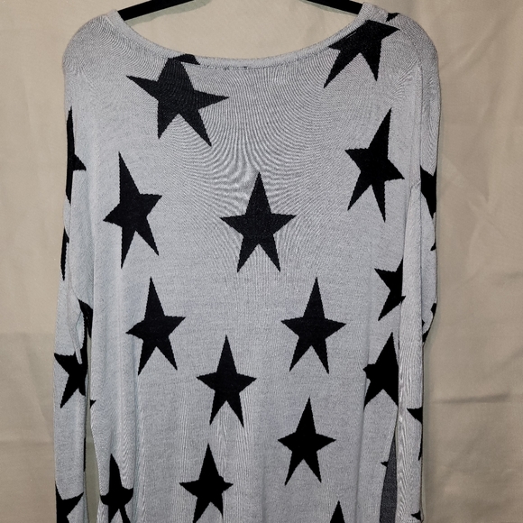 Forever 21 sweater - Picture 4 of 7